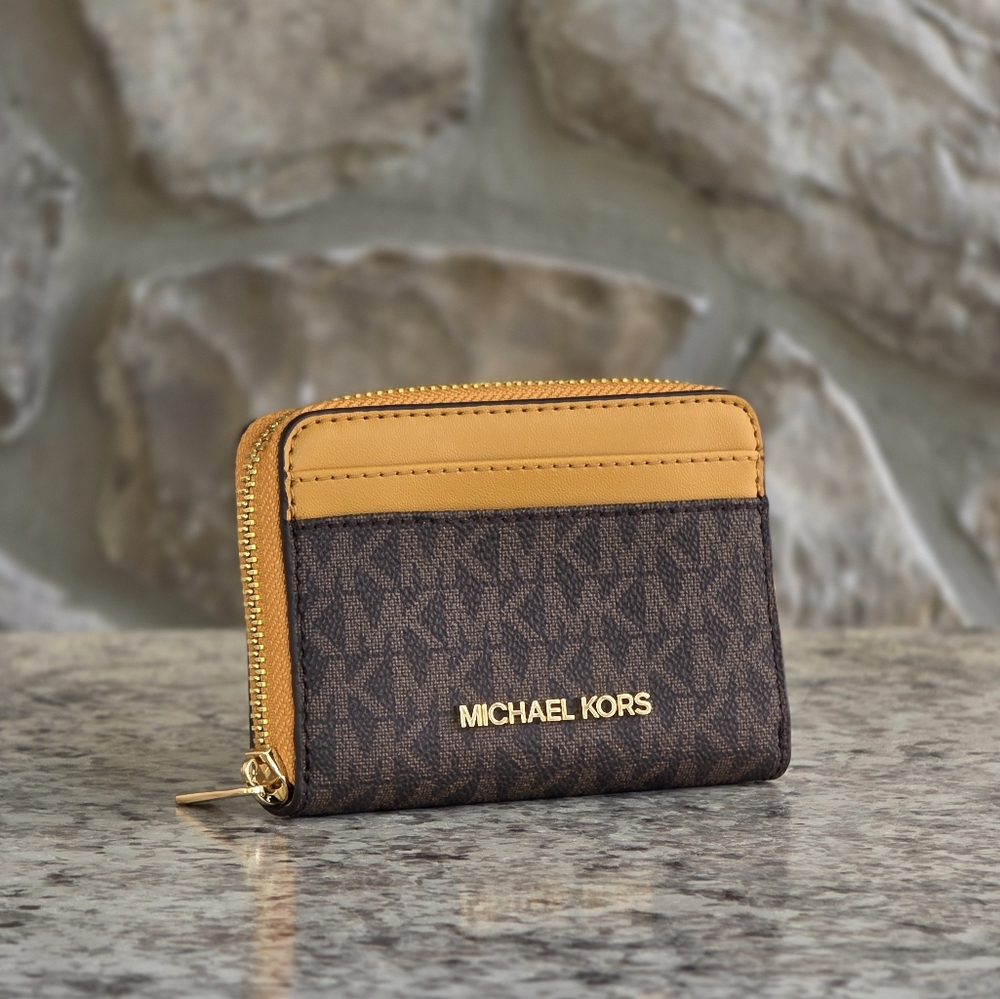Michael Kors Jet Set Medium Card Case Wallet